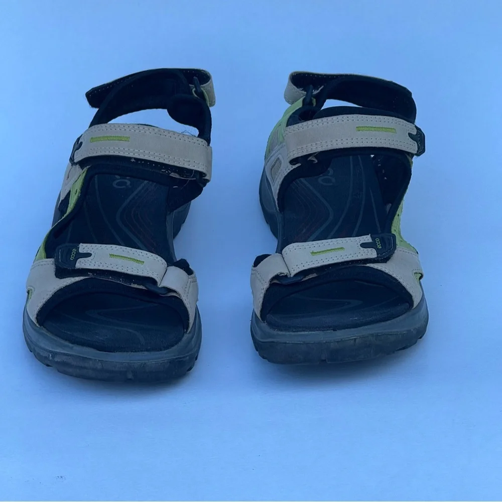 Ecco Sandal’s Women’s 9.5 - Picture 9 of 10